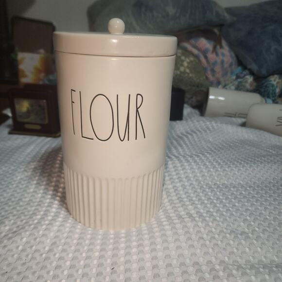 Rae Dunn Other - RAE DUNN EUC FLOUR CERAMIC CANISTER JAR & LID